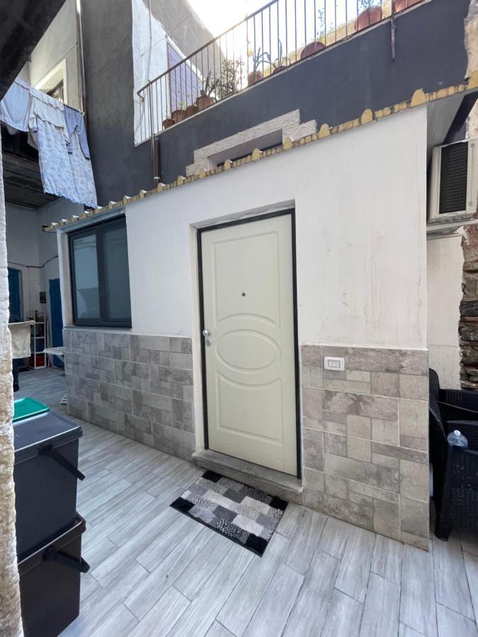 House Soleil Apartment คาตาเนีย ภายนอก รูปภาพ